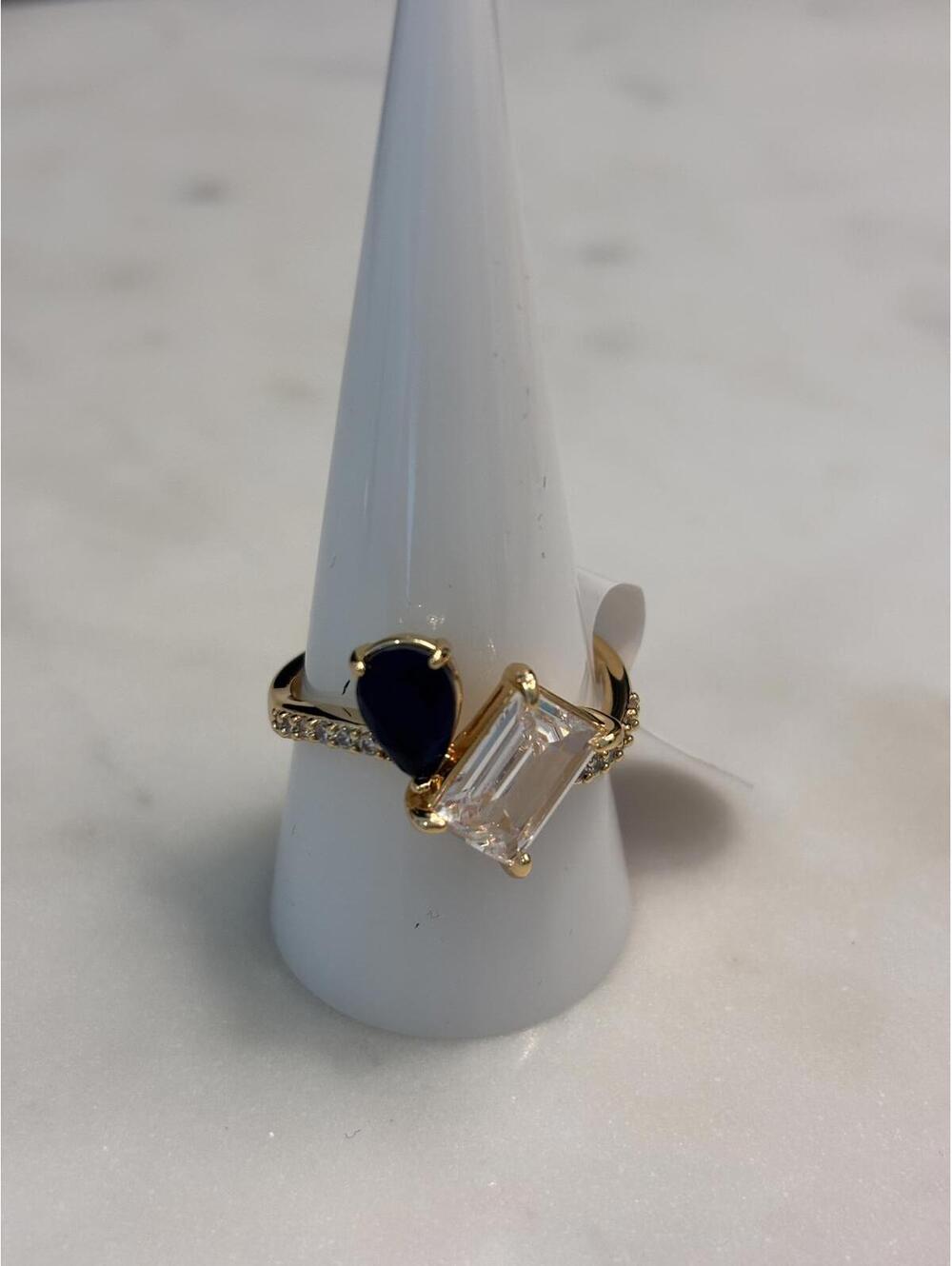 Elegant Gold Tone Size 10 Ring with Clear and Dark Blue Stones